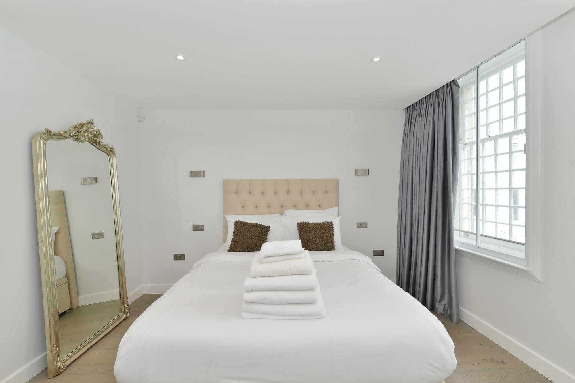 The Leicester Square Collection Apartment London