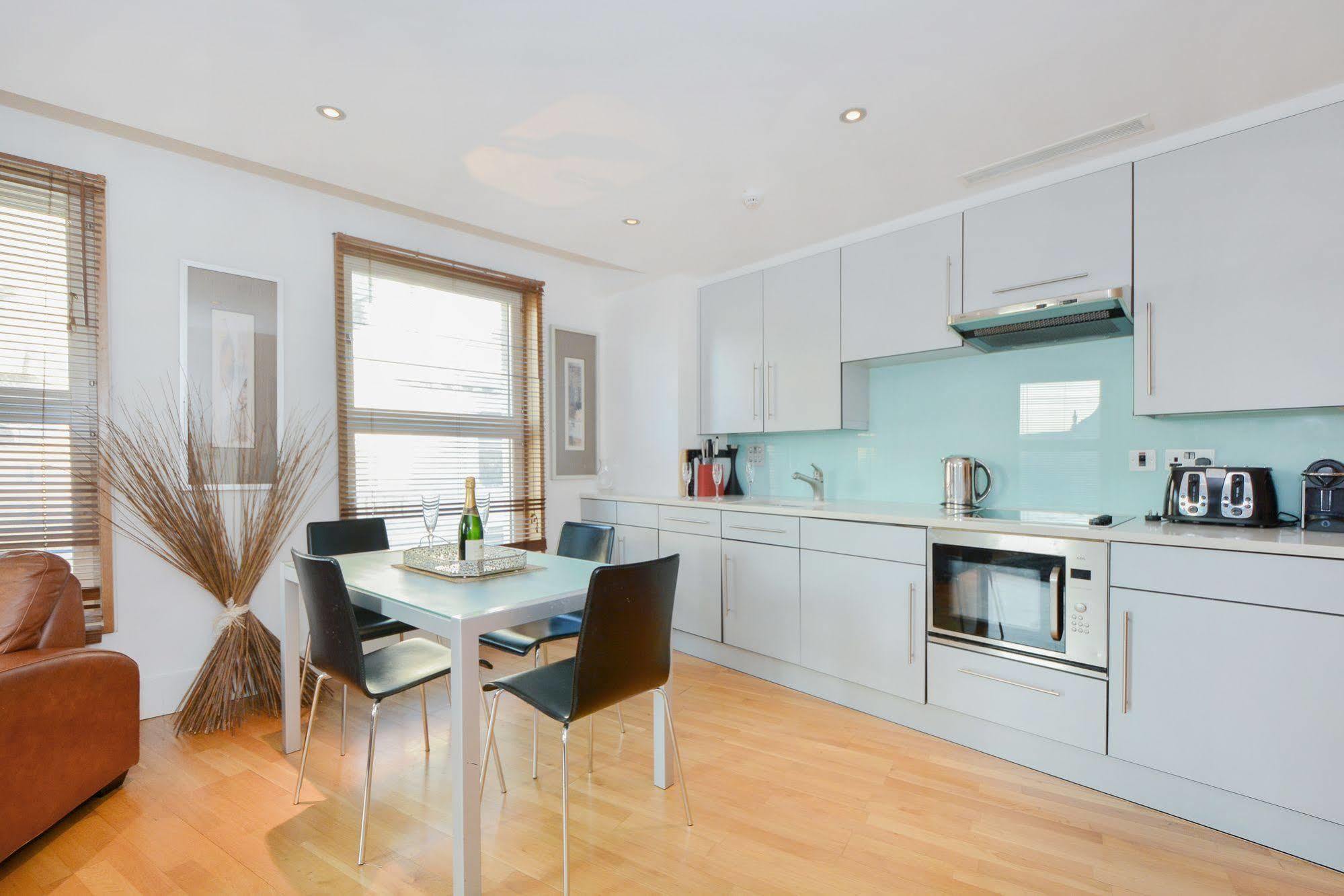 The Leicester Square Collection Apartment *