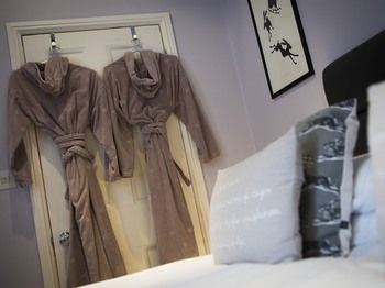 Parklands Couette-café 3*