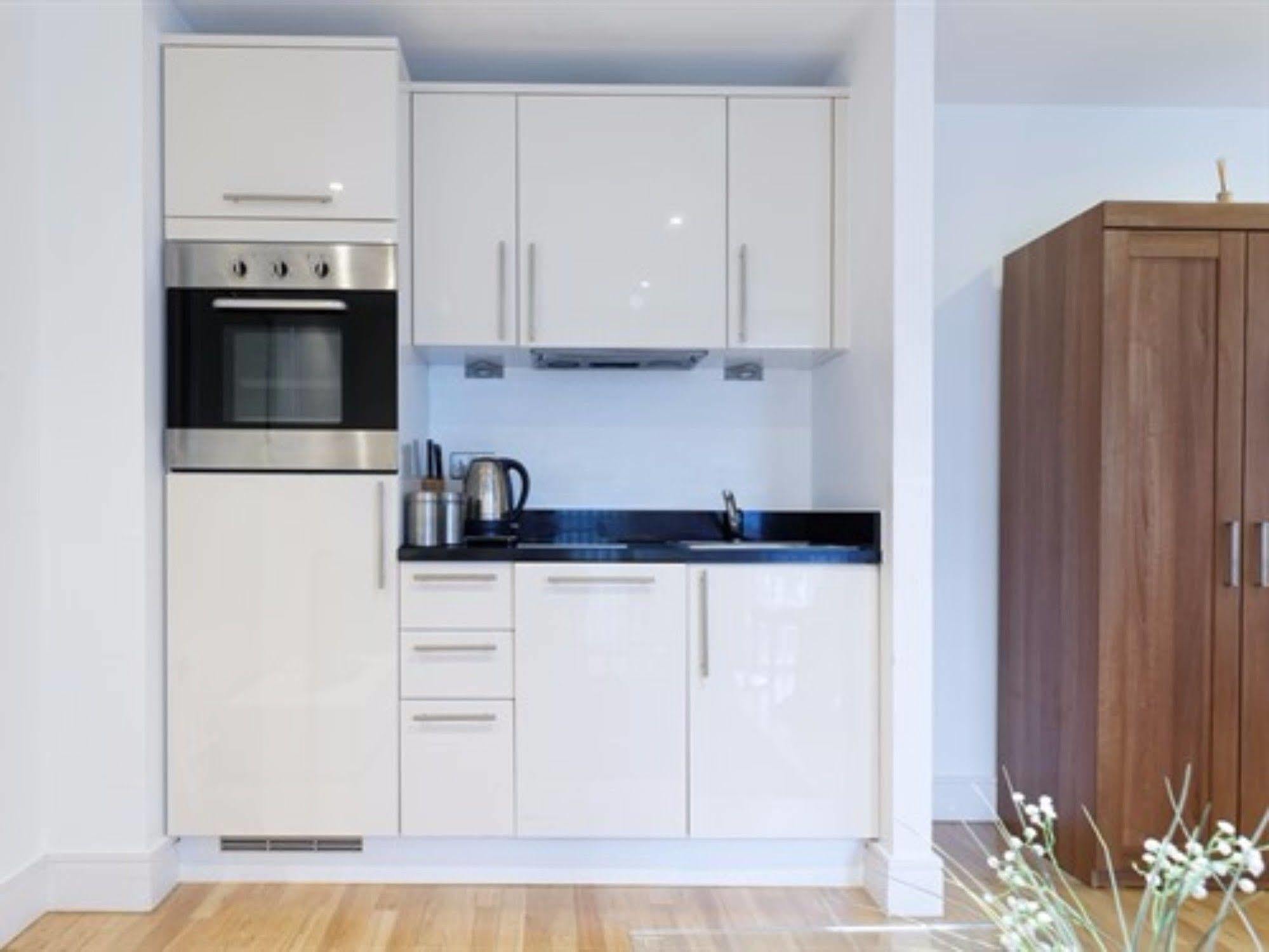 Serviced Apartment