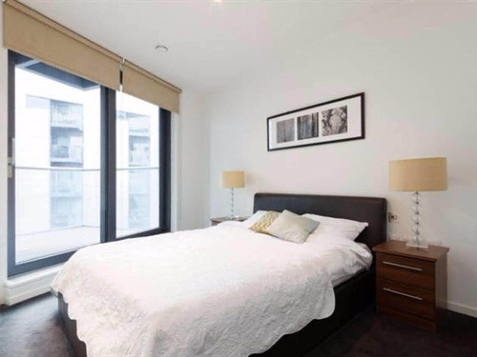 Serviced Apartment *