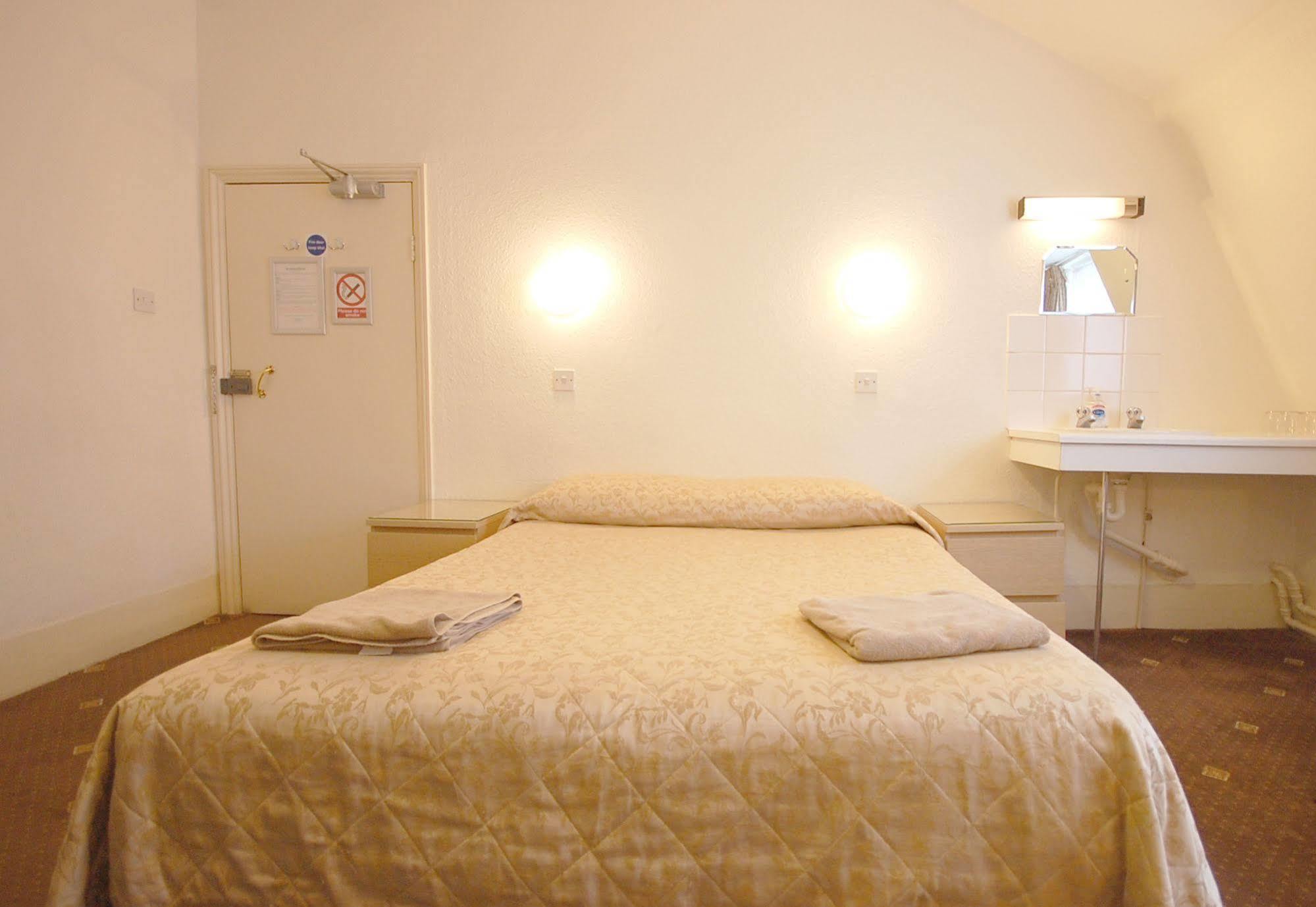 Jesmond Hotel 2*