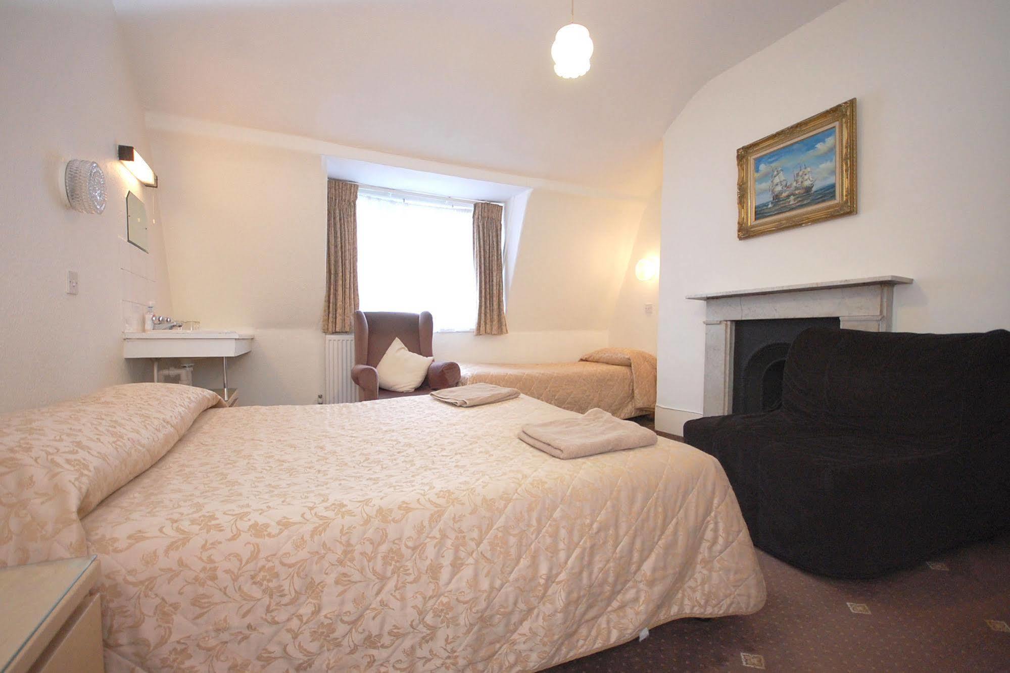 Jesmond 2*