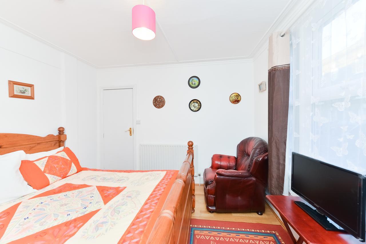 Raspberry Lodge London