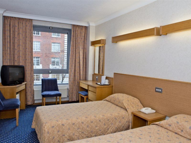 Royal National And Sister Hotels Roulette London