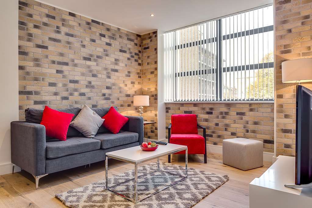 Carlow House By Skyline 4*