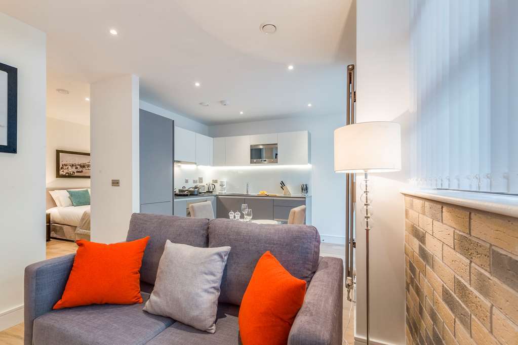 Carlow House By Skyline 4* London