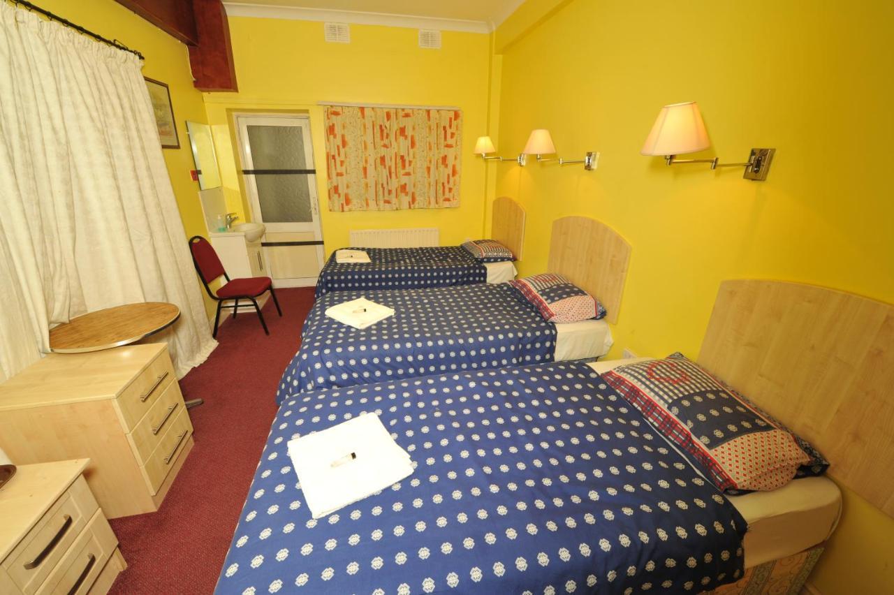 Acton Town Hotel London