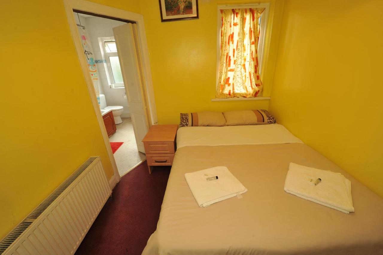 Acton Town Hotel London