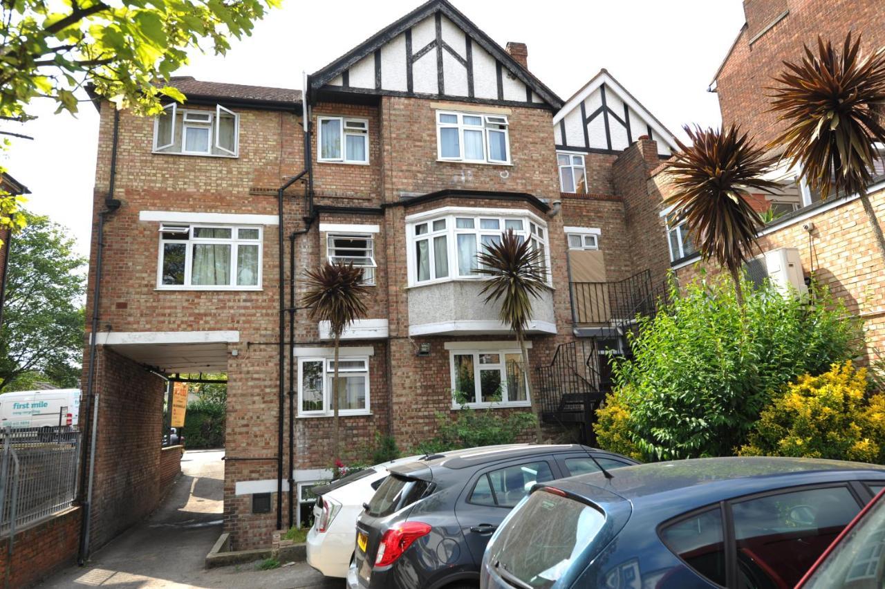 Acton Town Hotel