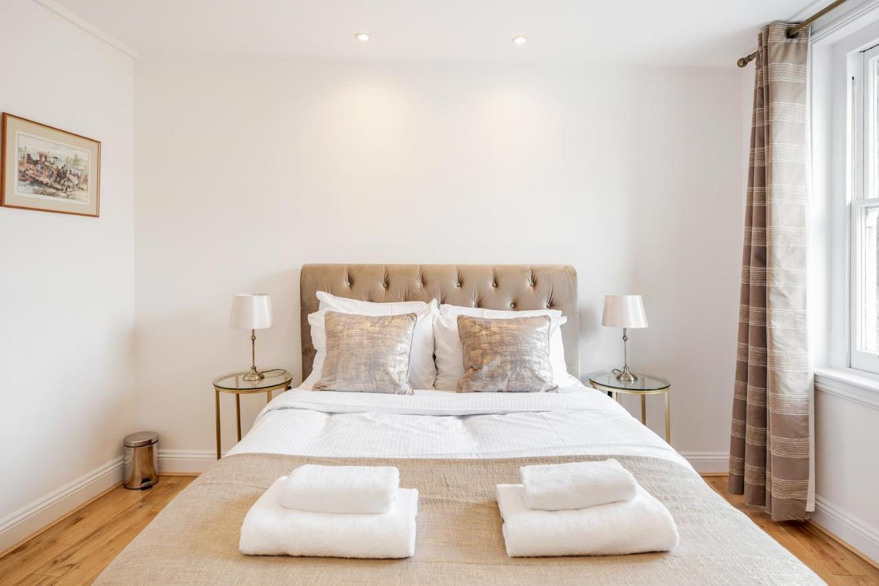 Lejlighed Great Mayfair Apartment,sleeps 6 London