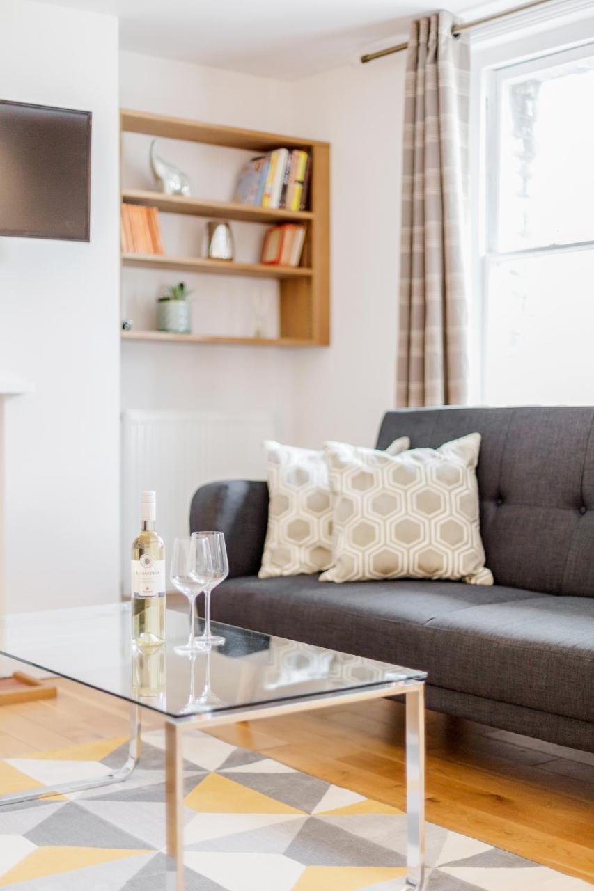 Great Mayfair Apartment,sleeps 6 Lejlighed London