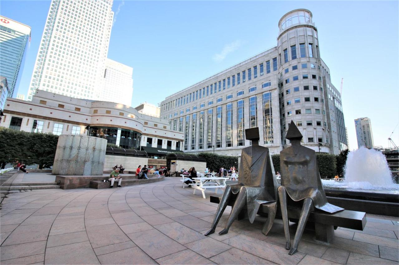 Canary Wharf Luxury River View Hotel