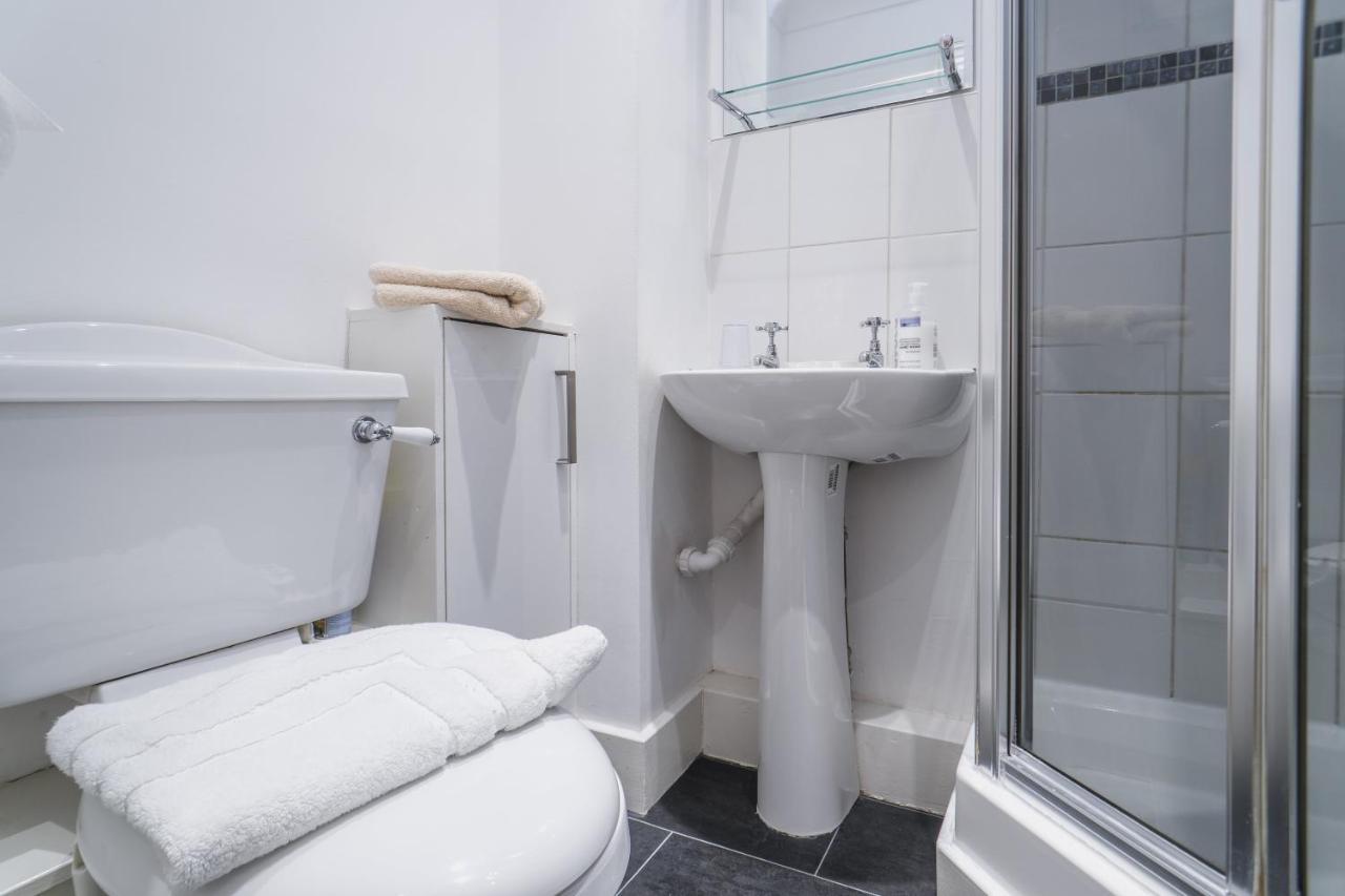 Quiet 1 Bed Pimlico Apartment *