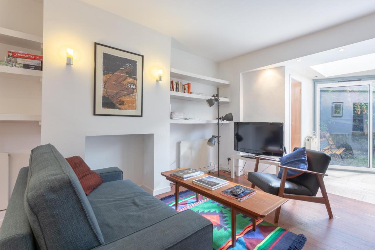 Fantastic And Bright 1 Bedroom Garden Flat Apartment *