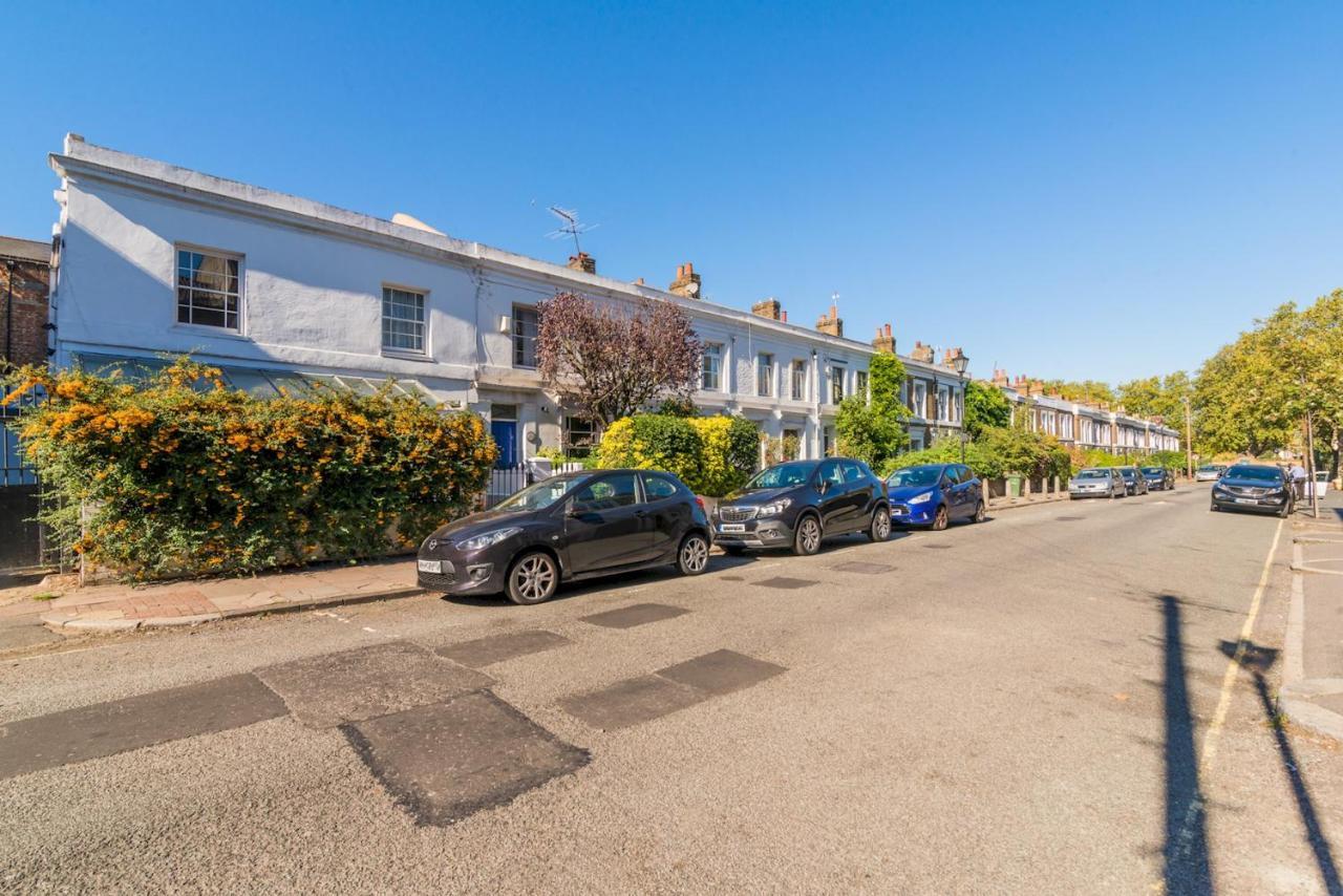 Fantastic Central Brixton Flat For Up To 6 Guests Leilighet London