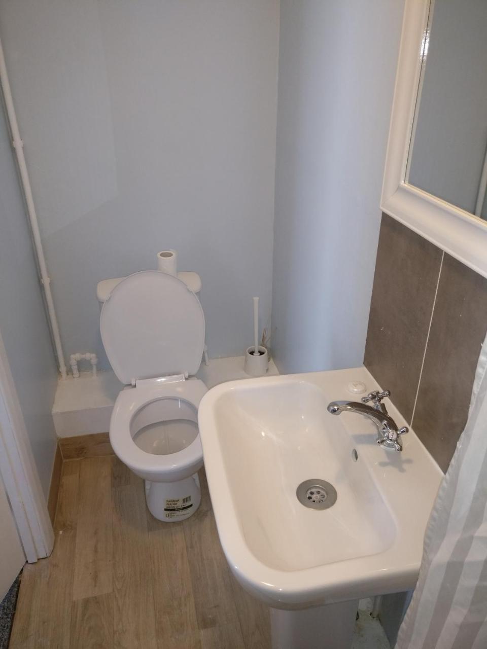 Apartment Regents Court London