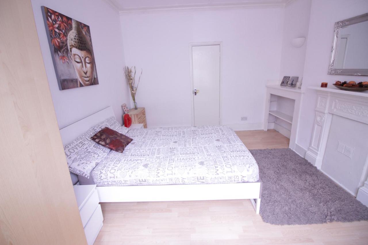 A Fordham Guest Guest house *