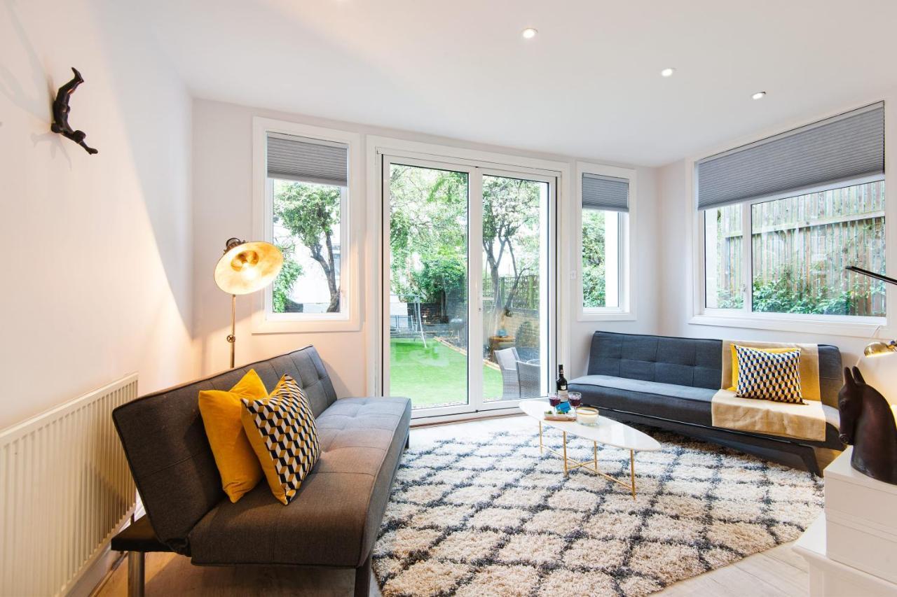 The Earl's Court Garden Gem * Londra