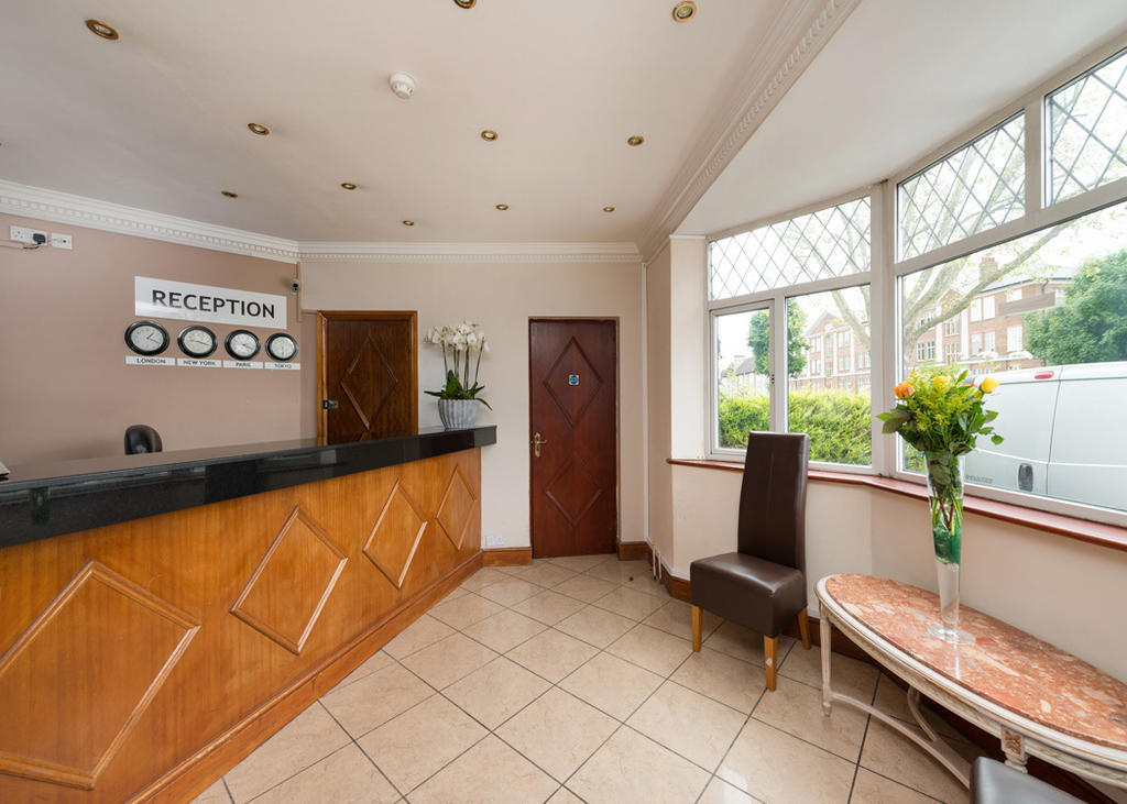 Bed & Breakfast Golders Green 5*
