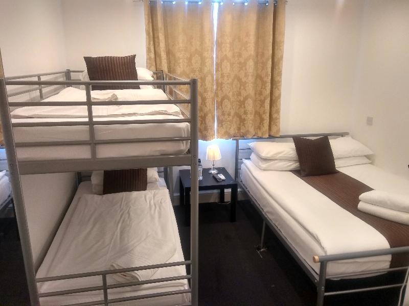 Aparthotel Nox Hyde Park 4*