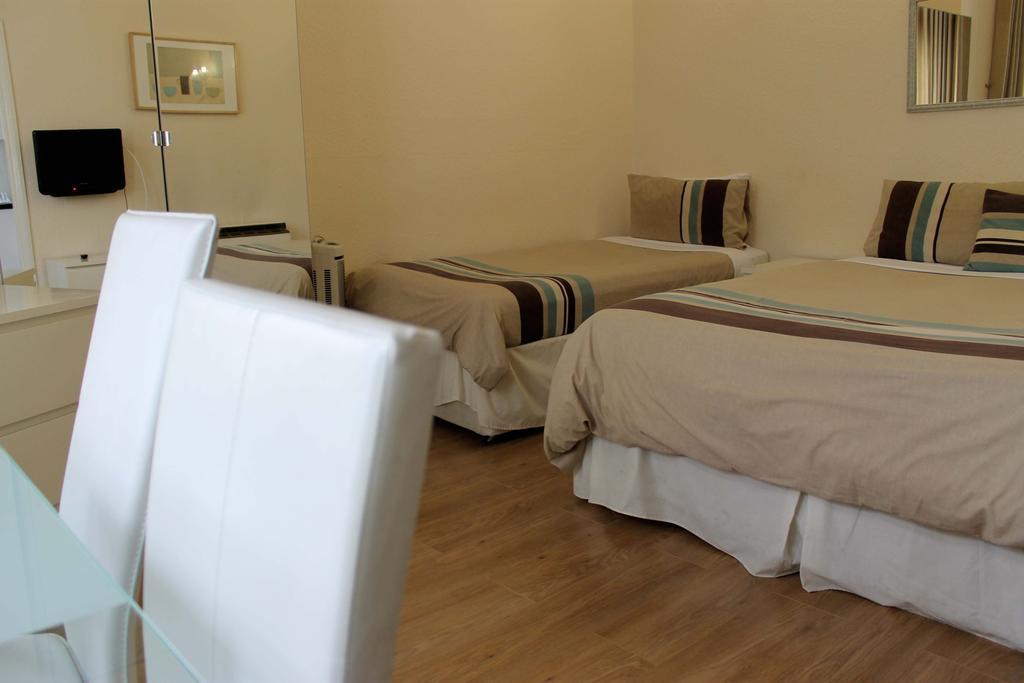 Palace Court Apartment *