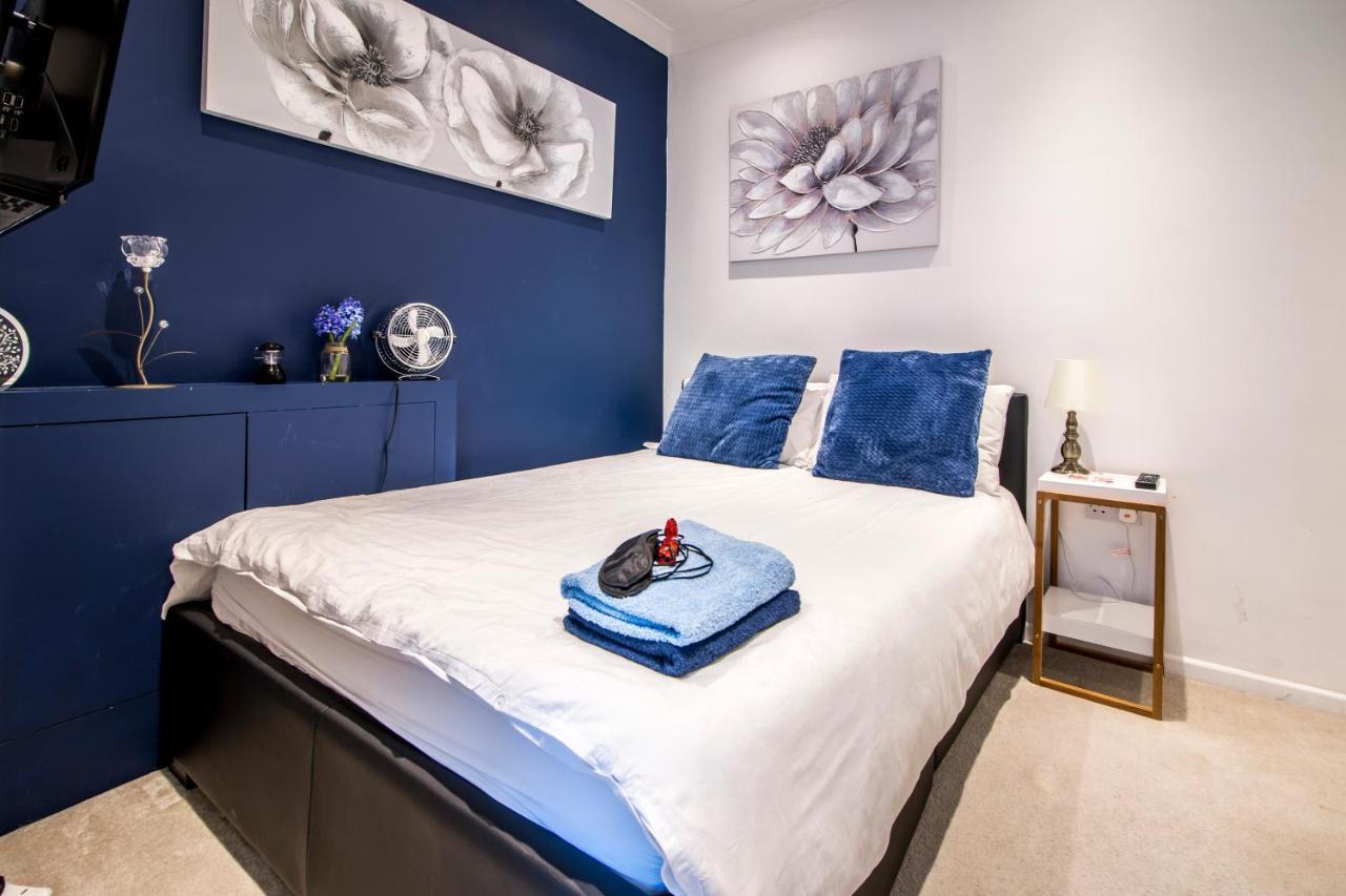 Beautiful Near Excel Center Accommodatie bij particulieren
