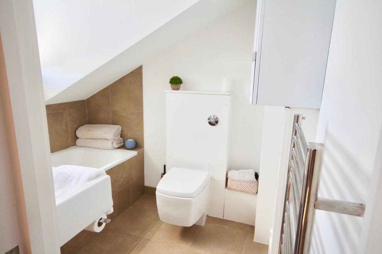 Loft Studio 1 Min To Station Zone 2 London