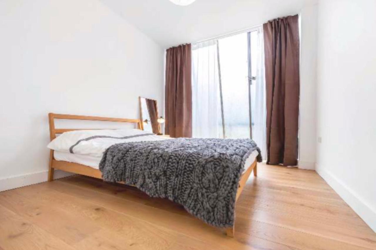 Appartement 3 Bedroom Warehouse Style In Balham *