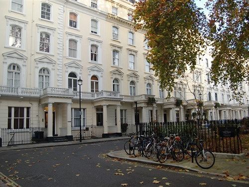Apartment Hyde Park London