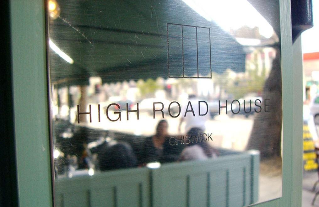 High Road House Hotell