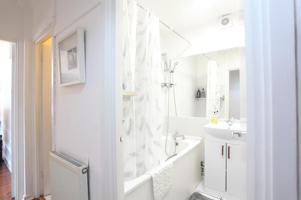 Chelsea Off Kings Road One Bedroom With Balcony Appartamento Londra
