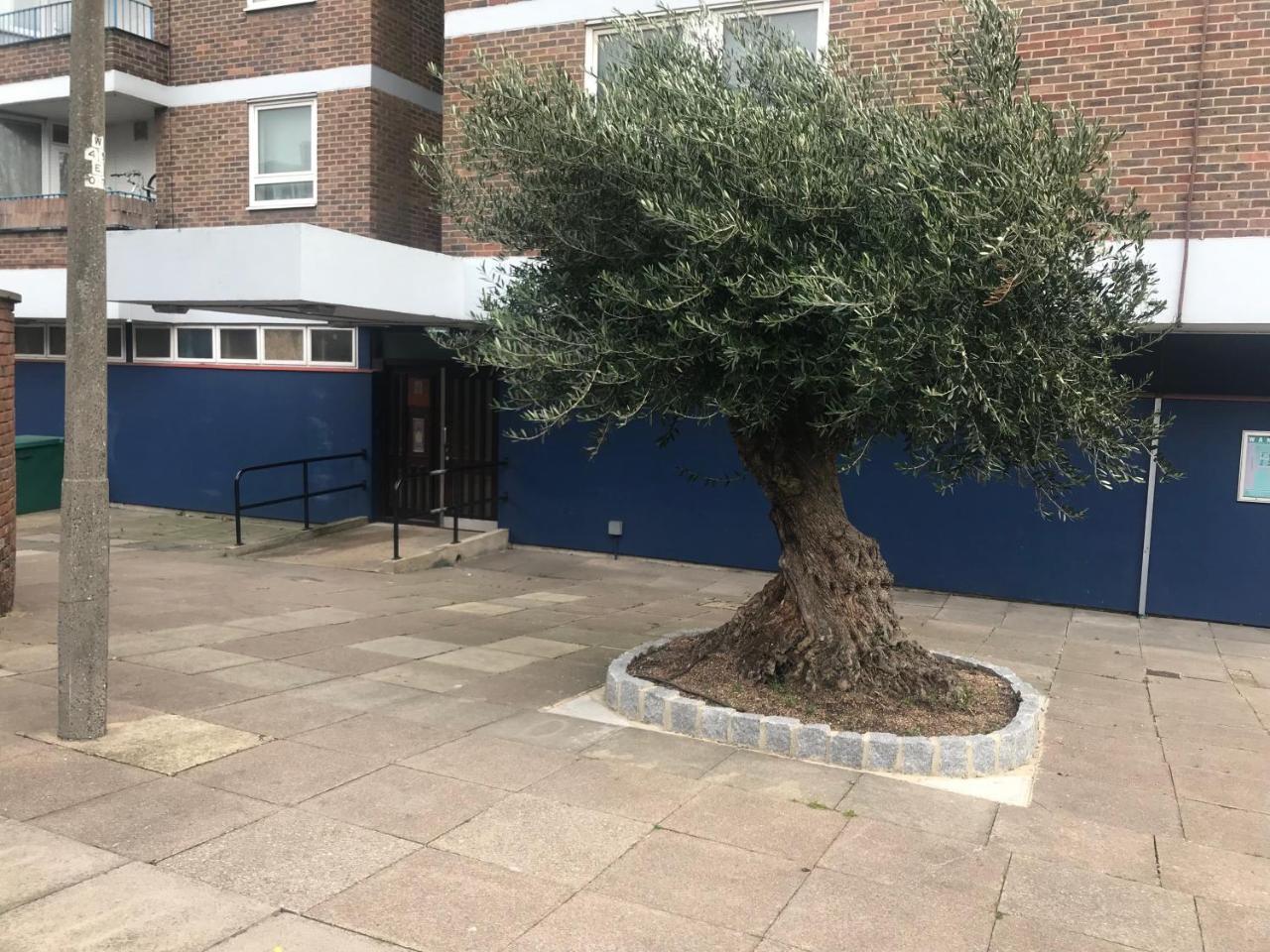 Chelsea Off Kings Road One Bedroom With Balcony * Londra