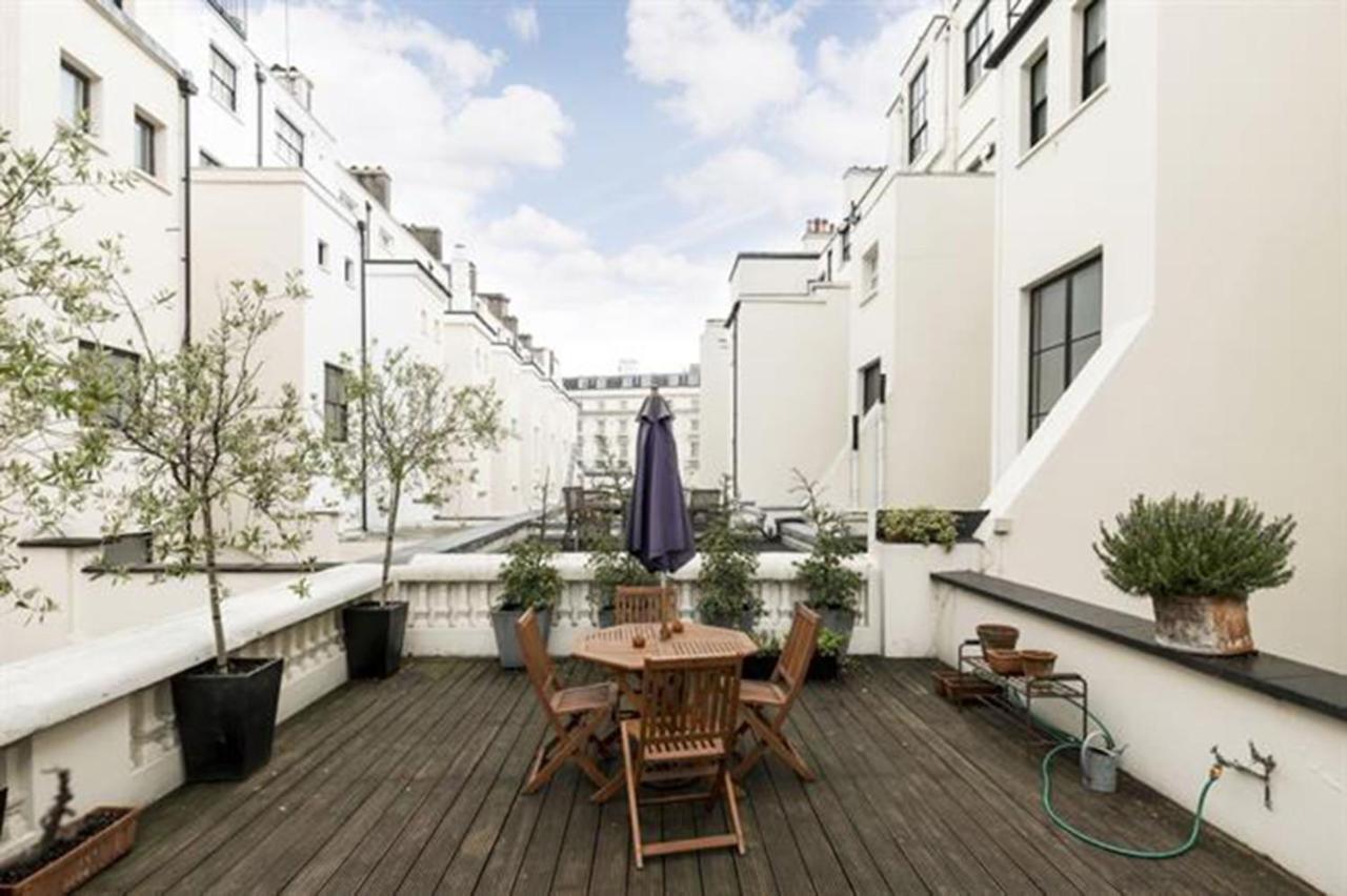 Apartment Cleveland Square Mansions London