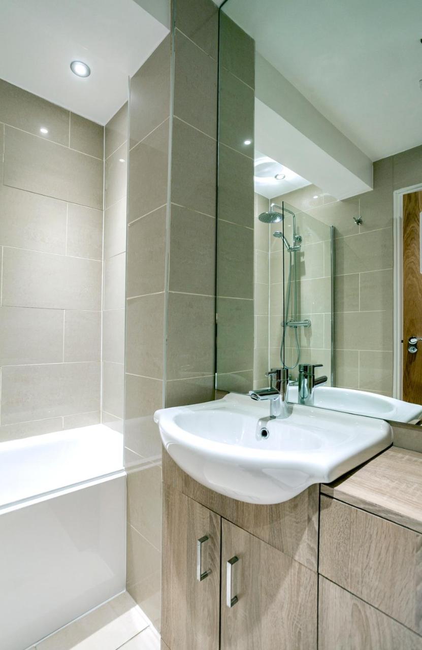 Valet Kilburn * London