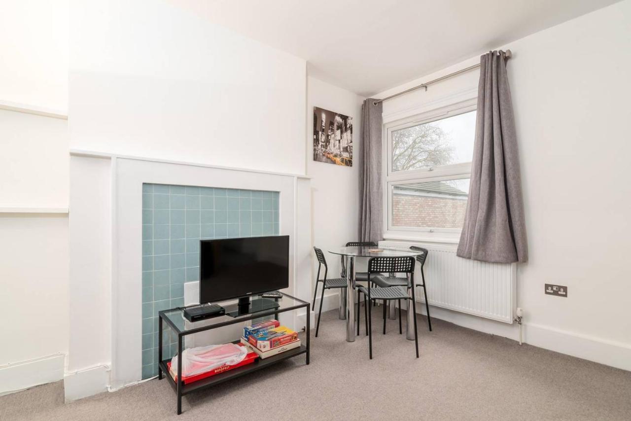 Apartment Guestready - Modern 2-bed For 4 In Golders Green! London
