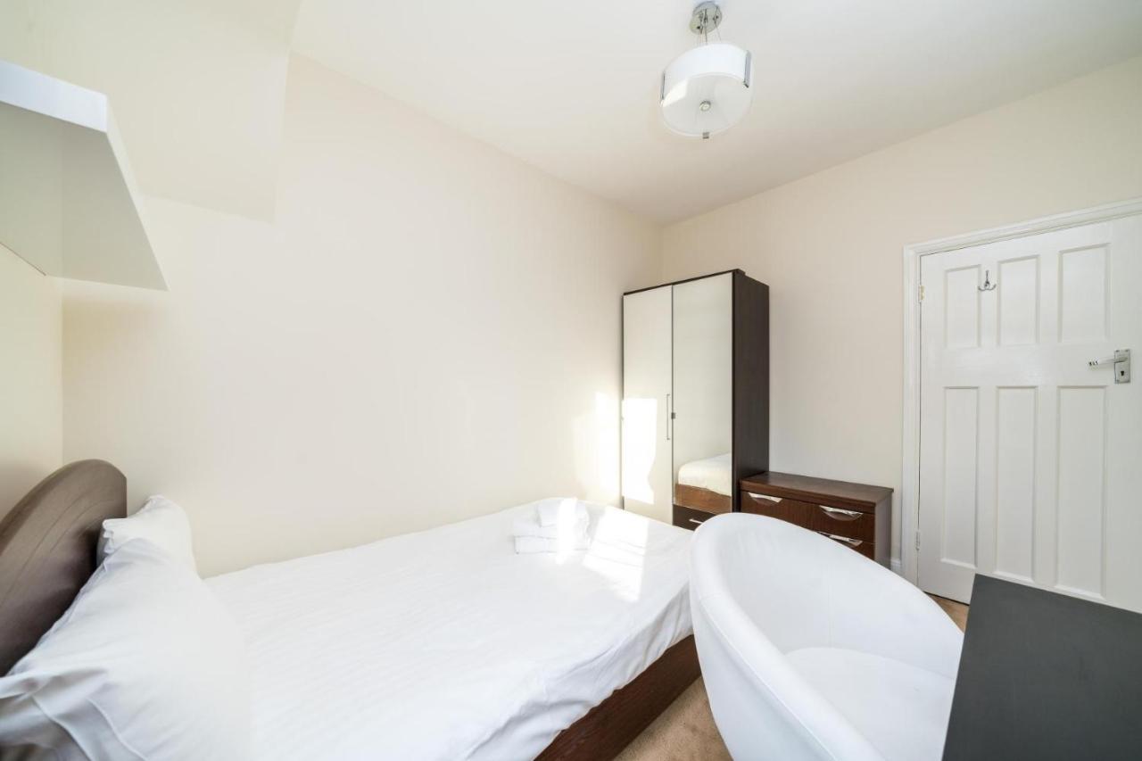 New 3 Bedroom House Near Wembley Stadium Leilighet