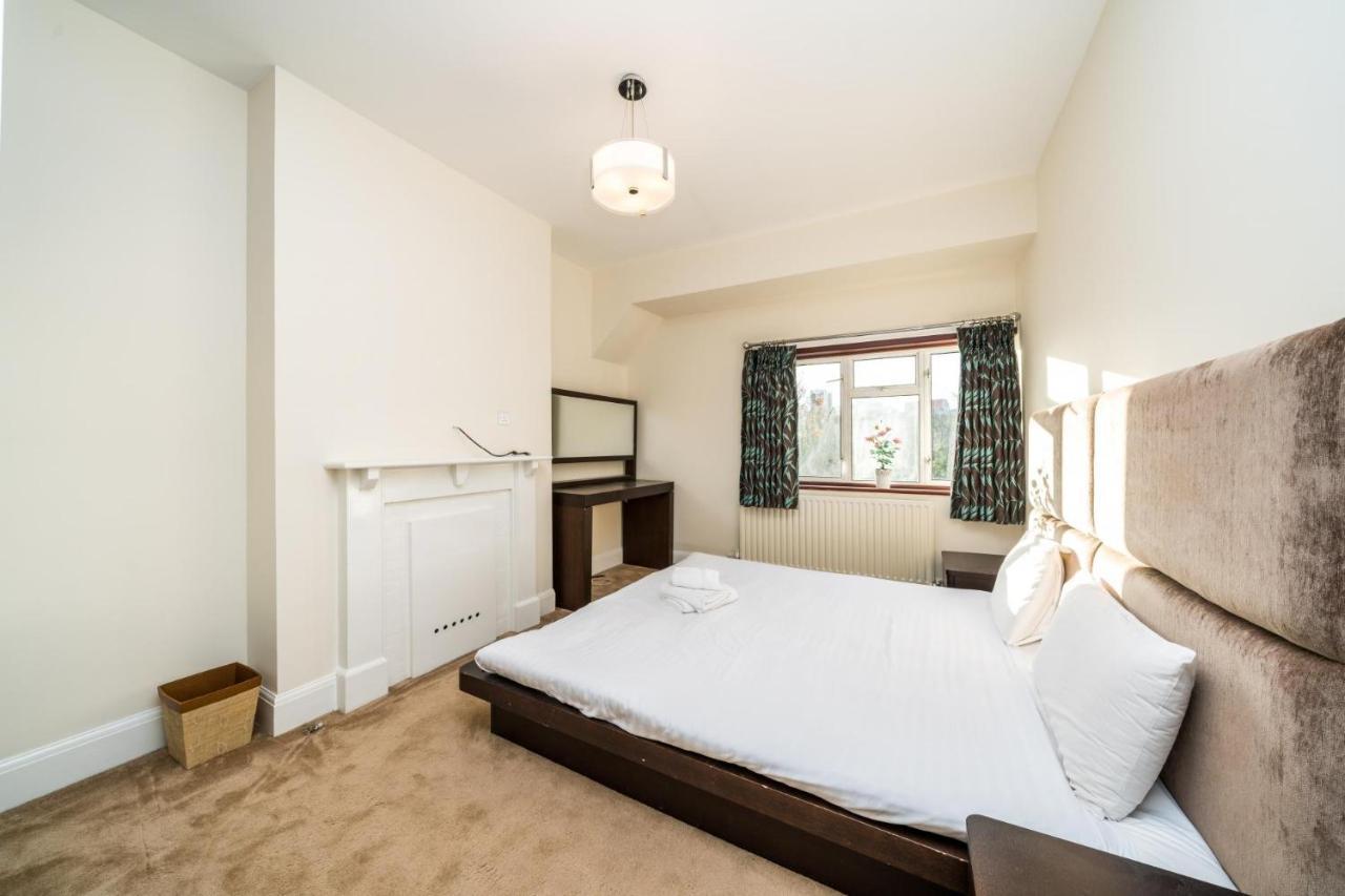 New 3 Bedroom House Near Wembley Stadium Apartment London