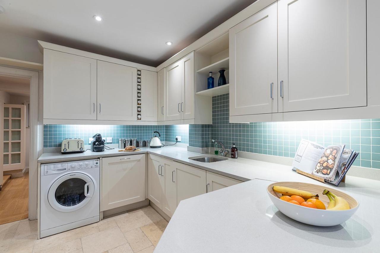 Stunning 3br House Near Regent`s Park&baker Street Leilighet London