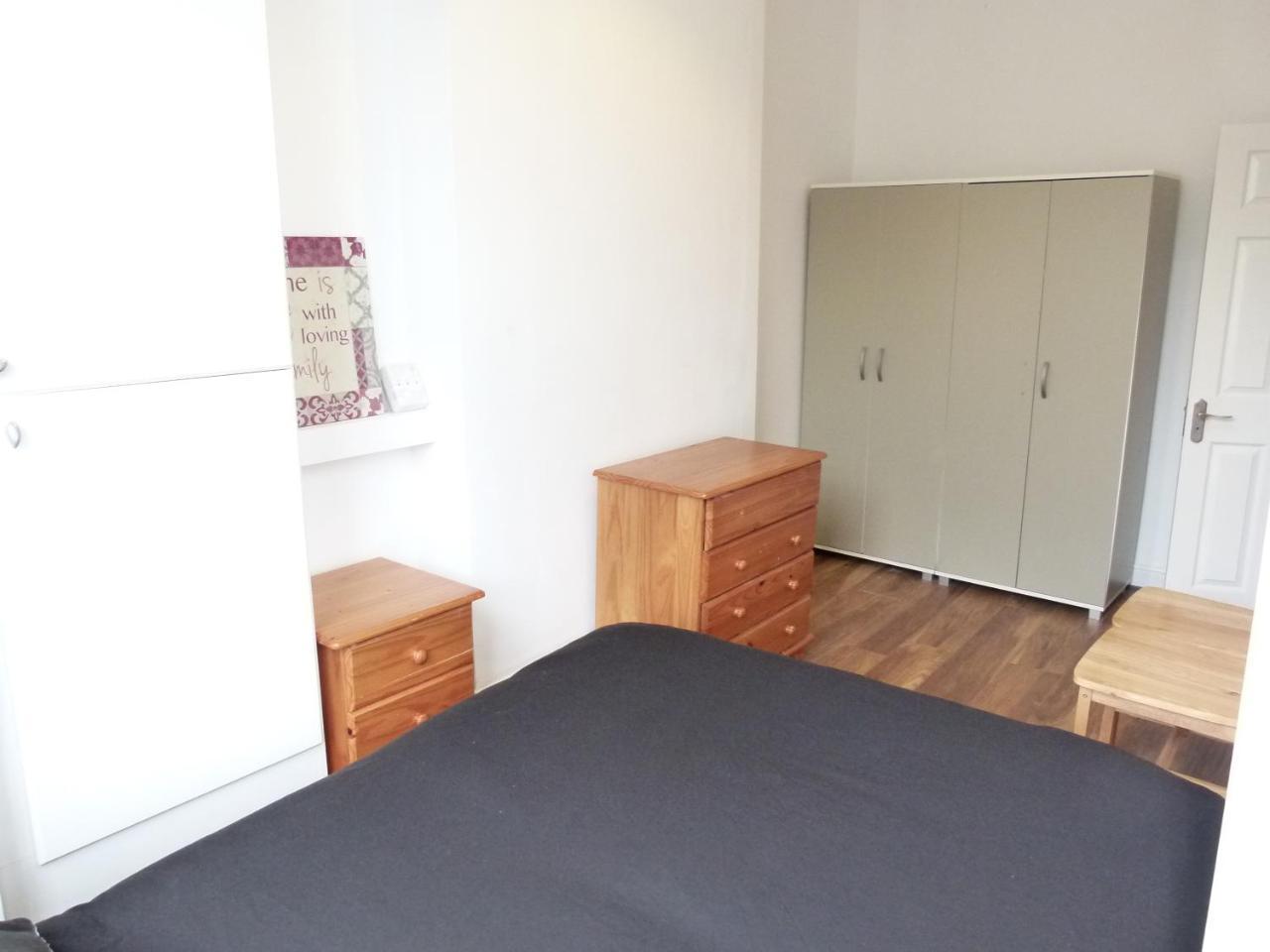Appartement Beautiful Family Barons Court Londen