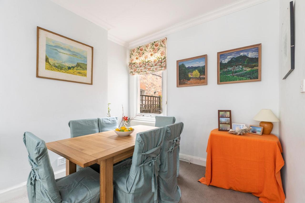 Charming House With Rooftop Terrace London