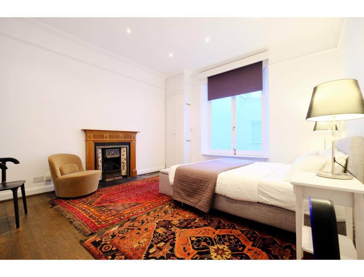 Edgware Rd, Paddington Spacious Sleeps 4 Lägenhet London