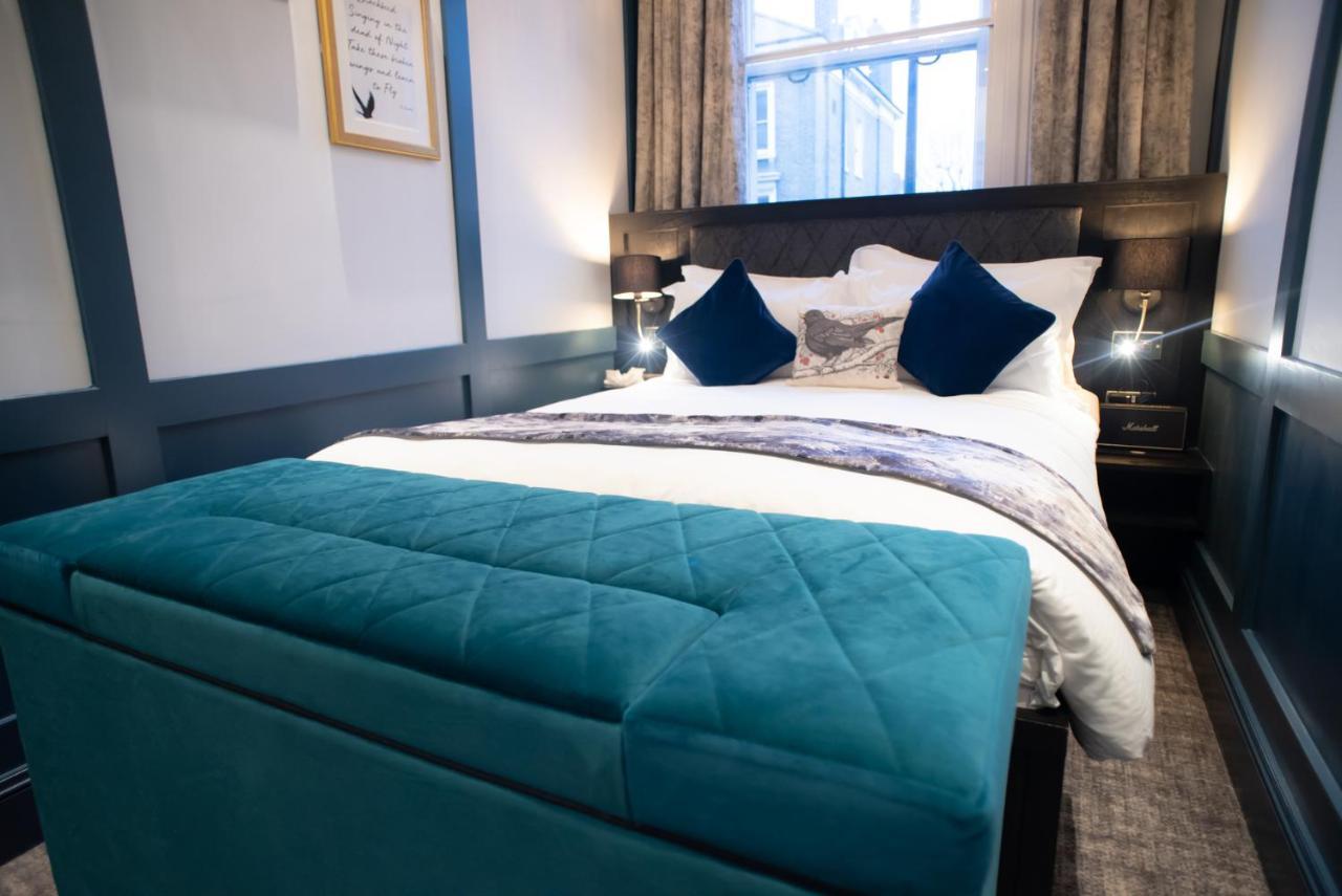 Blackbird Hotell