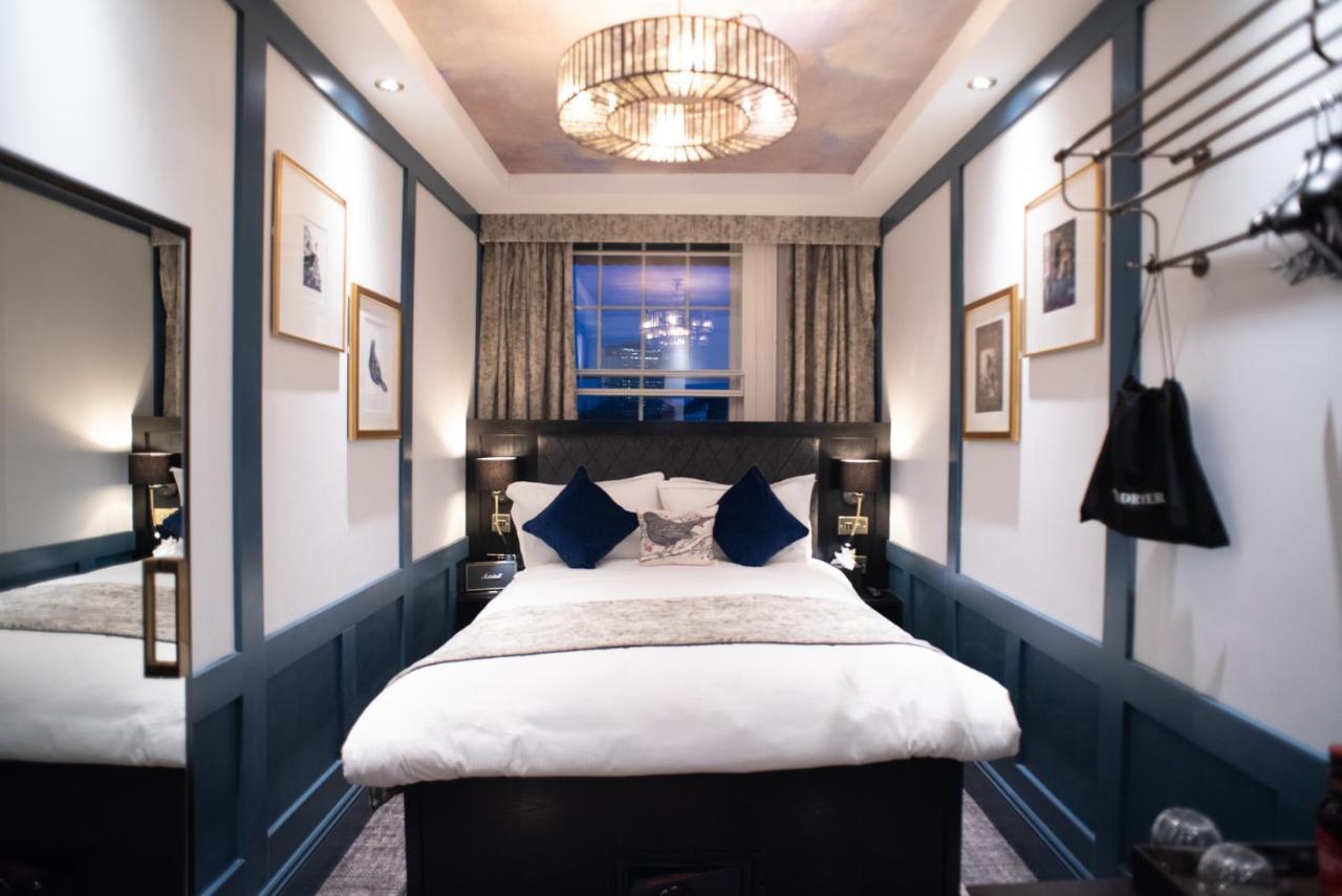 Hotell Blackbird 4*