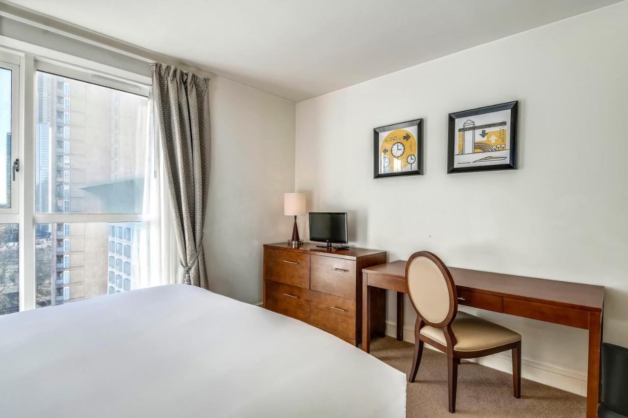 Circus Canary Wharf Apartment London