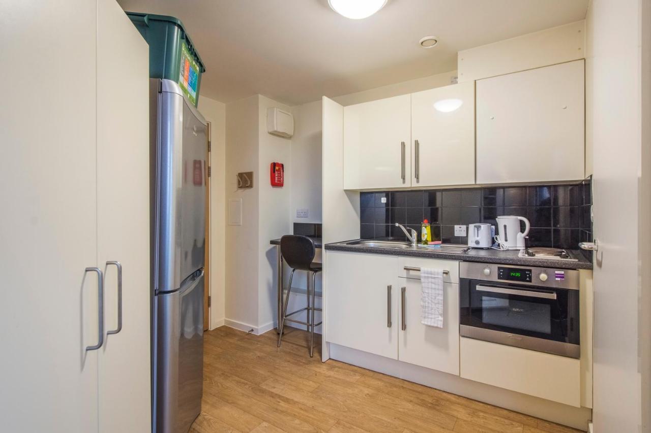 Ensuite Rooms, Southwark - Sk