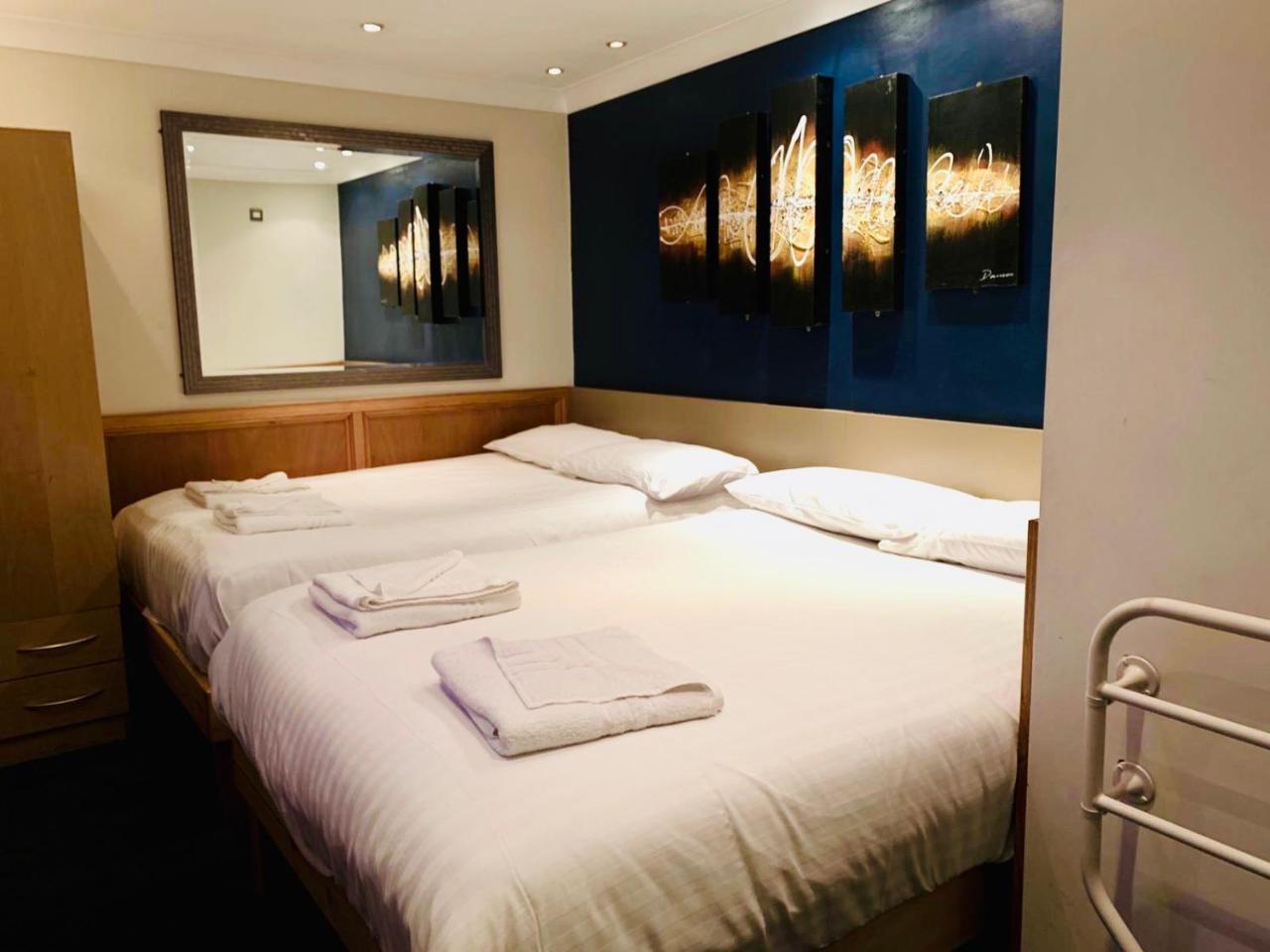 Excelsior Hotel London
