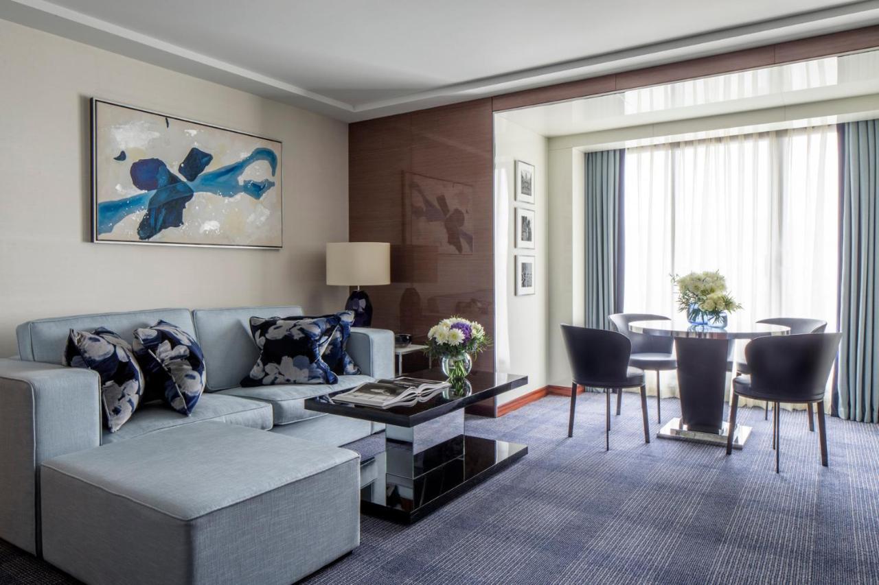 Four Seasons At Park Lane 5*