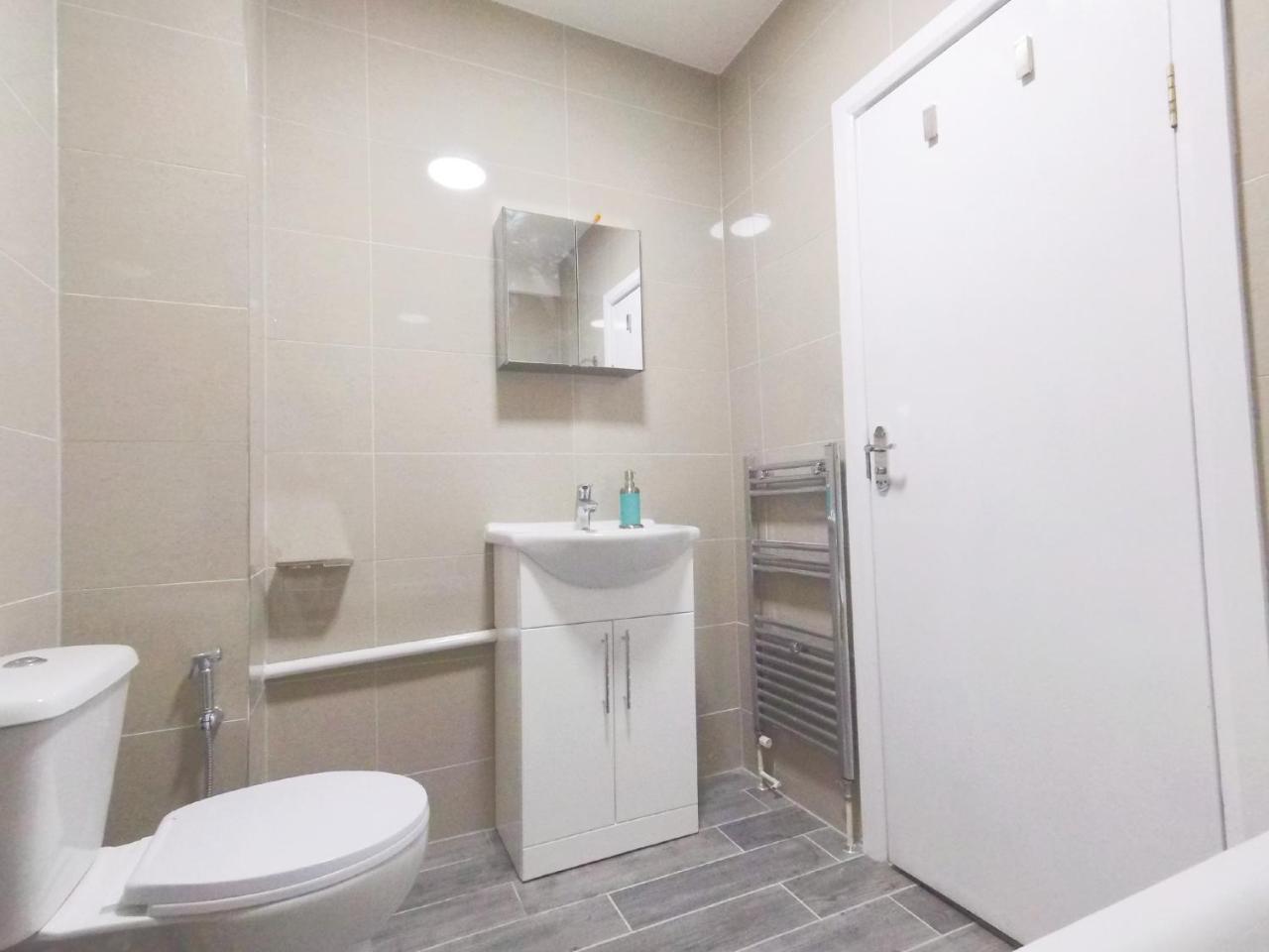 Jupiter 218 Flat 2 At Marble Arch * London