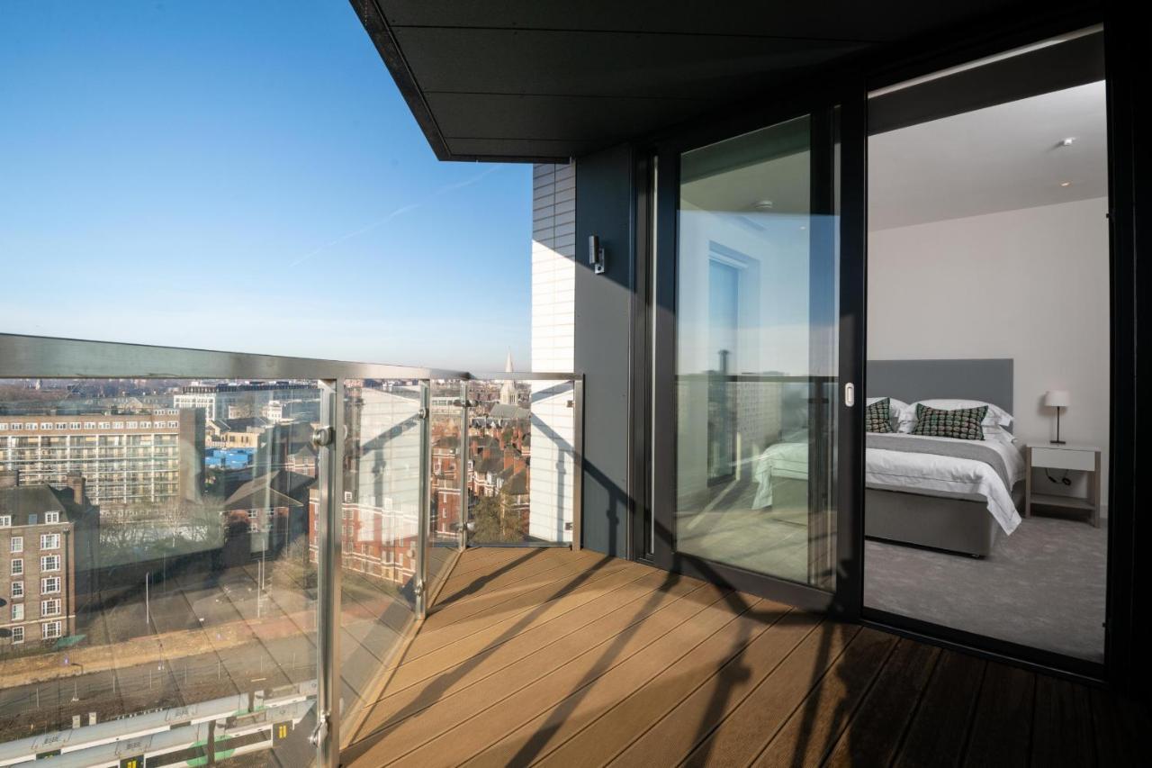 Modern Family Close To Victoria Station By Underthedoormat Lejlighed London